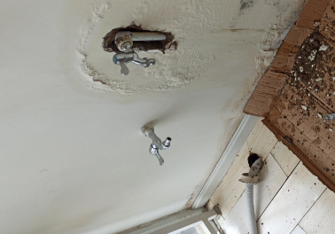 洞口卫生间测漏水